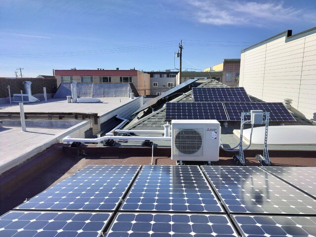 HVAC Heat Pump on Roof with Solar-1